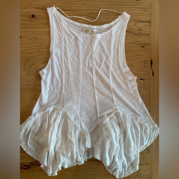 We the Free White Ruffle Tank NWT - Picture 1 of 15